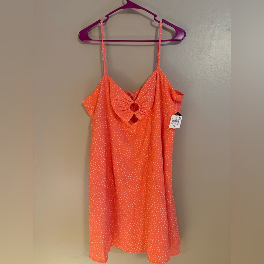 NWT Bar III Spaghetti strap dress - adjustable straps
Coral Size XL